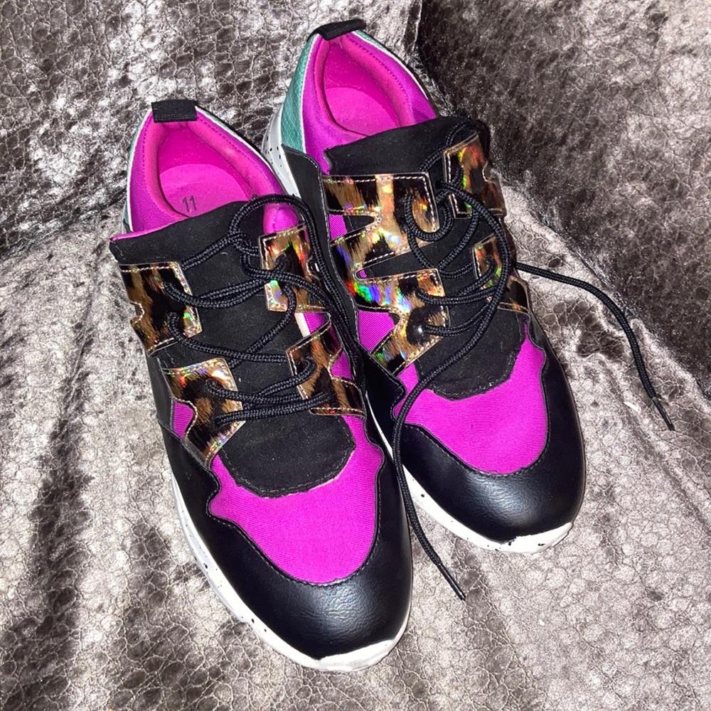 Time and Tru size 11 Leopard pink black and silver sneaker a Walmart brand